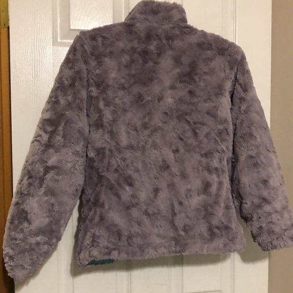 Girls Reversible NorthFace Coat - Picture 14 of 14